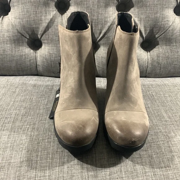 Sorel Bootie - Picture 2 of 6